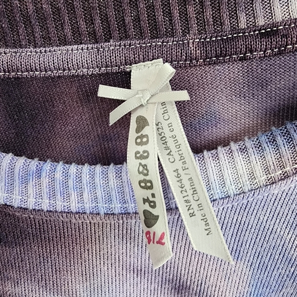NWT Purple and White Cropped Tie-Dye Sweatshirt Sz Large - Picture 3 of 7